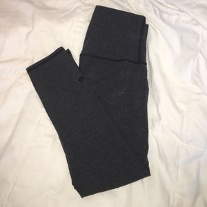 Dark gray lulu lemon leggings